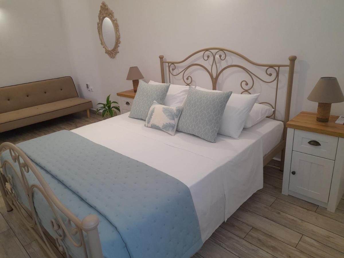 Alisachni Apartment Kini Bagian luar foto