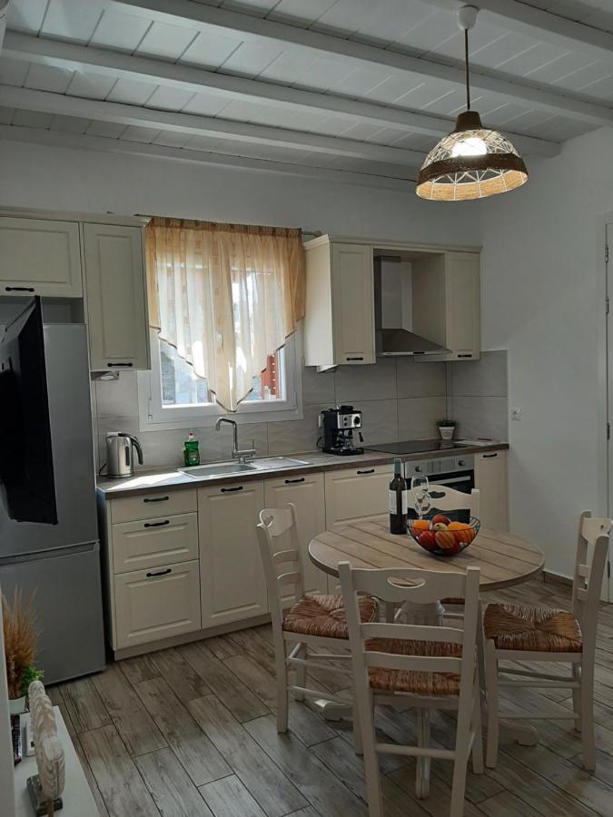 Alisachni Apartment Kini Bagian luar foto
