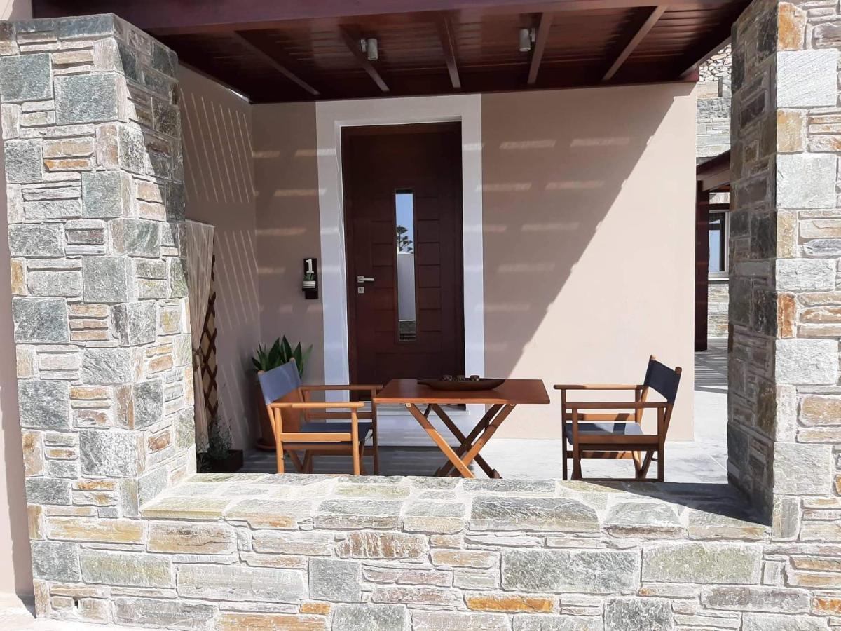 Alisachni Apartment Kini Bagian luar foto