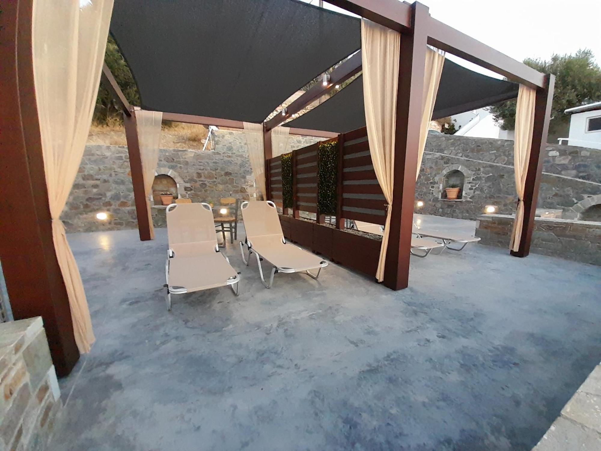 Alisachni Apartment Kini Bagian luar foto